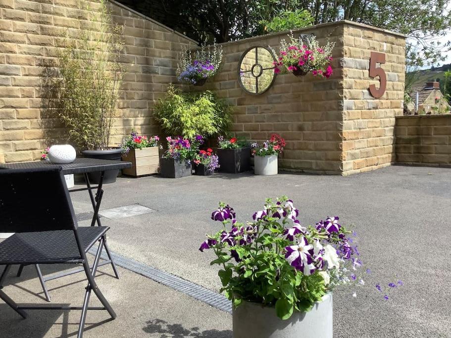 Malkin Wood Studio - 15 Min Walk To Holmfirth Centre ภายนอก รูปภาพ